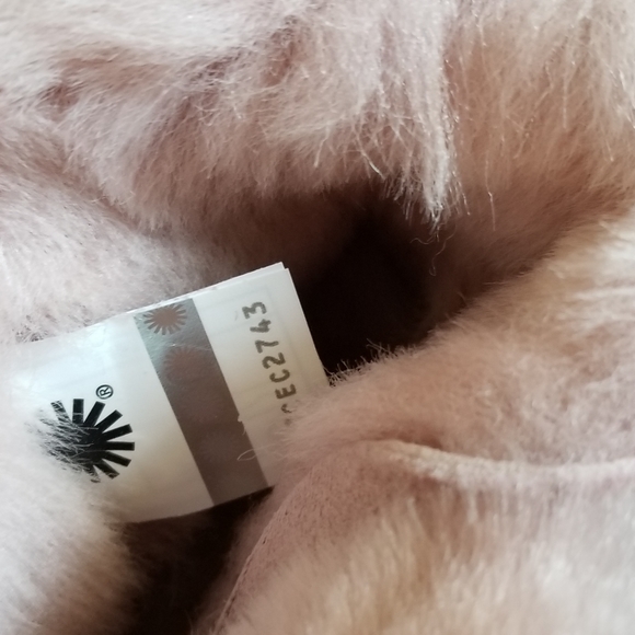 UGG Mini Side Brooch Suede Boot. - Picture 6 of 8